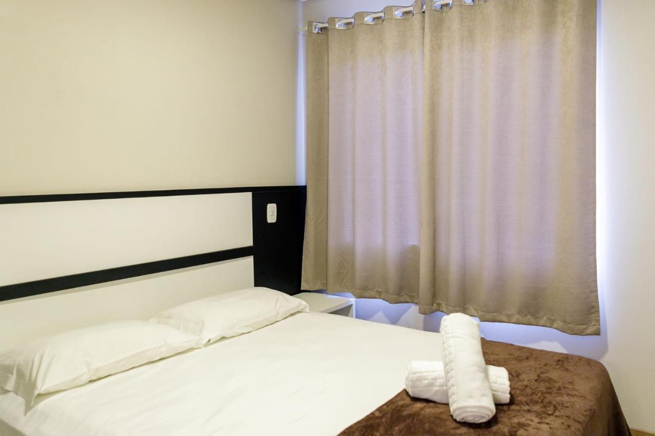 Apartamento Em Localizacao Privilegiada De *