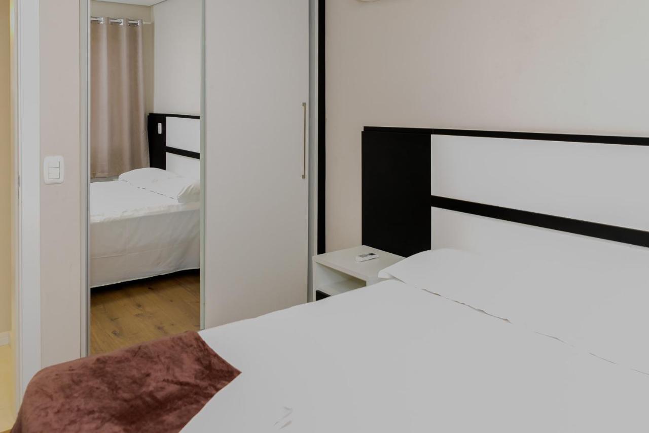 Apartamento Em Localizacao Privilegiada De