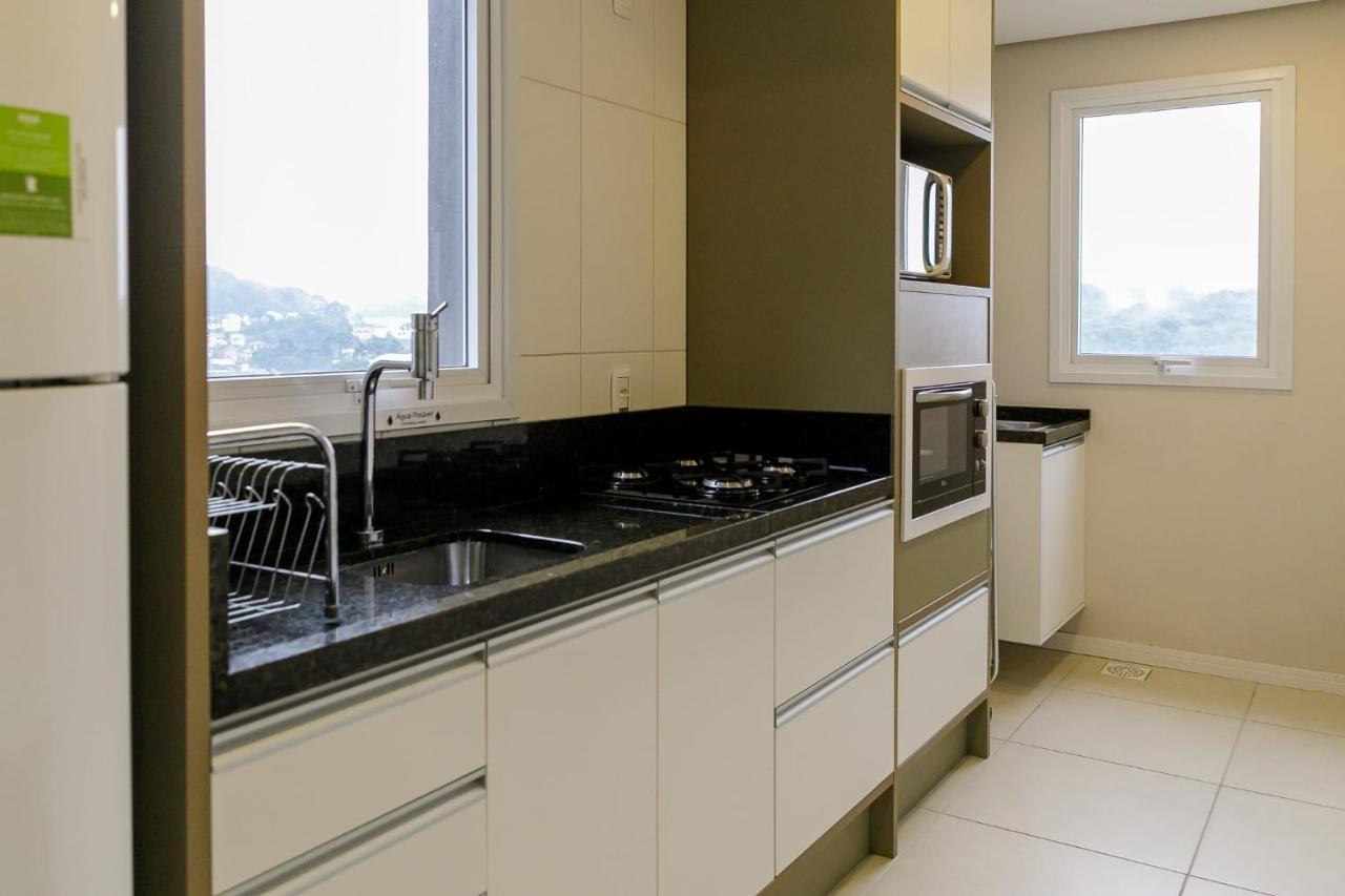 Apartamento Em Localizacao Privilegiada De